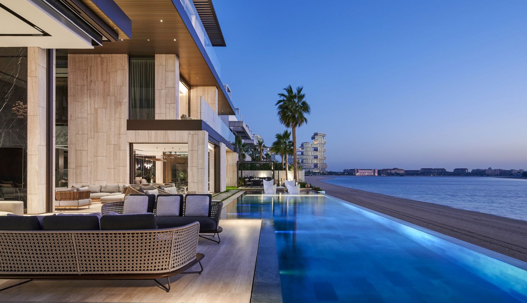 Luxury Beach Homes Dubai
