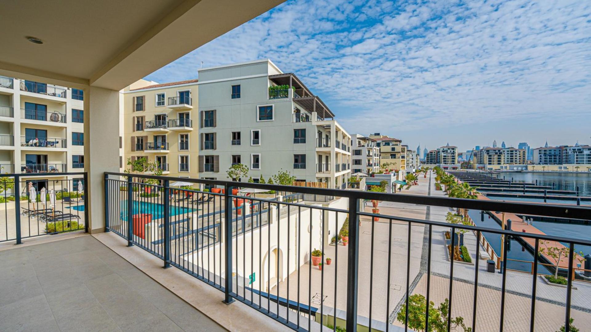 3-bedroom waterfront apartments Jumeirah