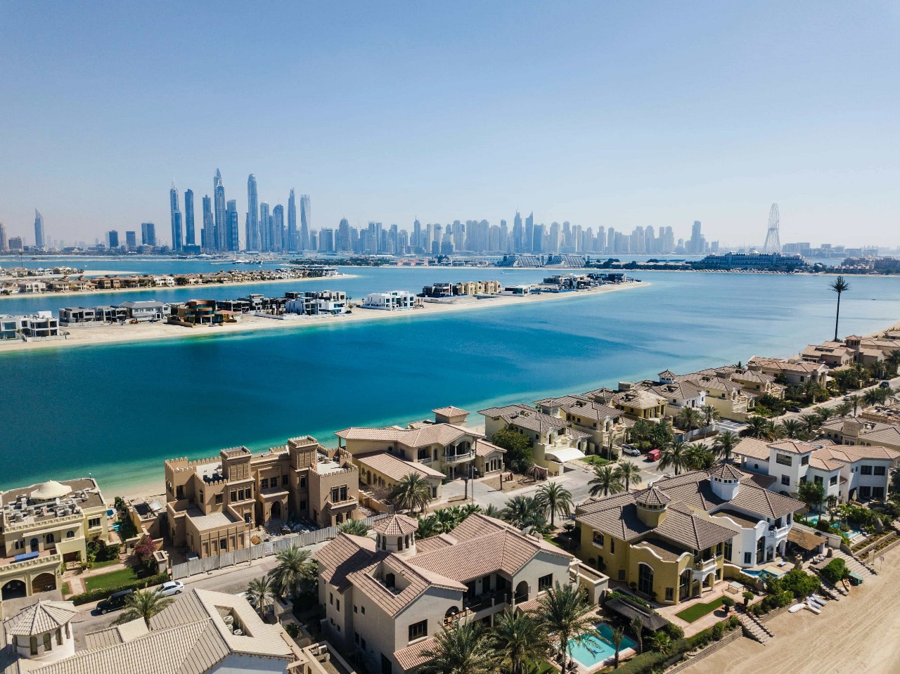 Luxury beach-front villas for sale in Dubai